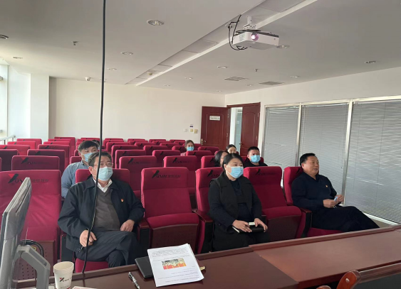 關(guān)于收看“高舉偉大旗幟、牢記領(lǐng)袖囑托、做到‘兩個確?！钊雽W(xué)習(xí)貫徹省第十一次黨代會精神集中宣講視頻”的活動簡報